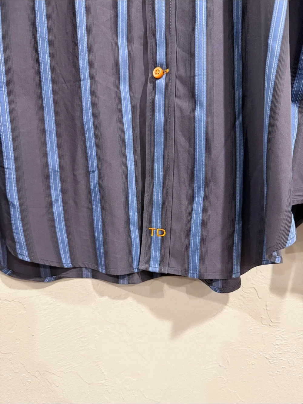 Thomas Dean Men's Long Sleeve Woven Dress Shirt – Size Large (L/G) – Gray & Blue